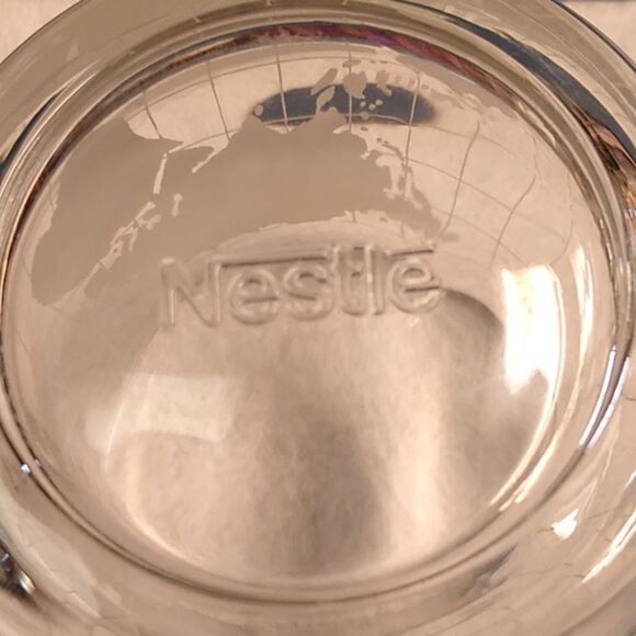 Vintage Nestle Glass World Map Mugs Set (4) - Picture 3 of 7